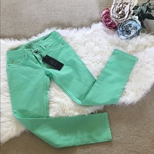 Amazing color!! DL1961 Angel mid-rise skinny jean | key lime